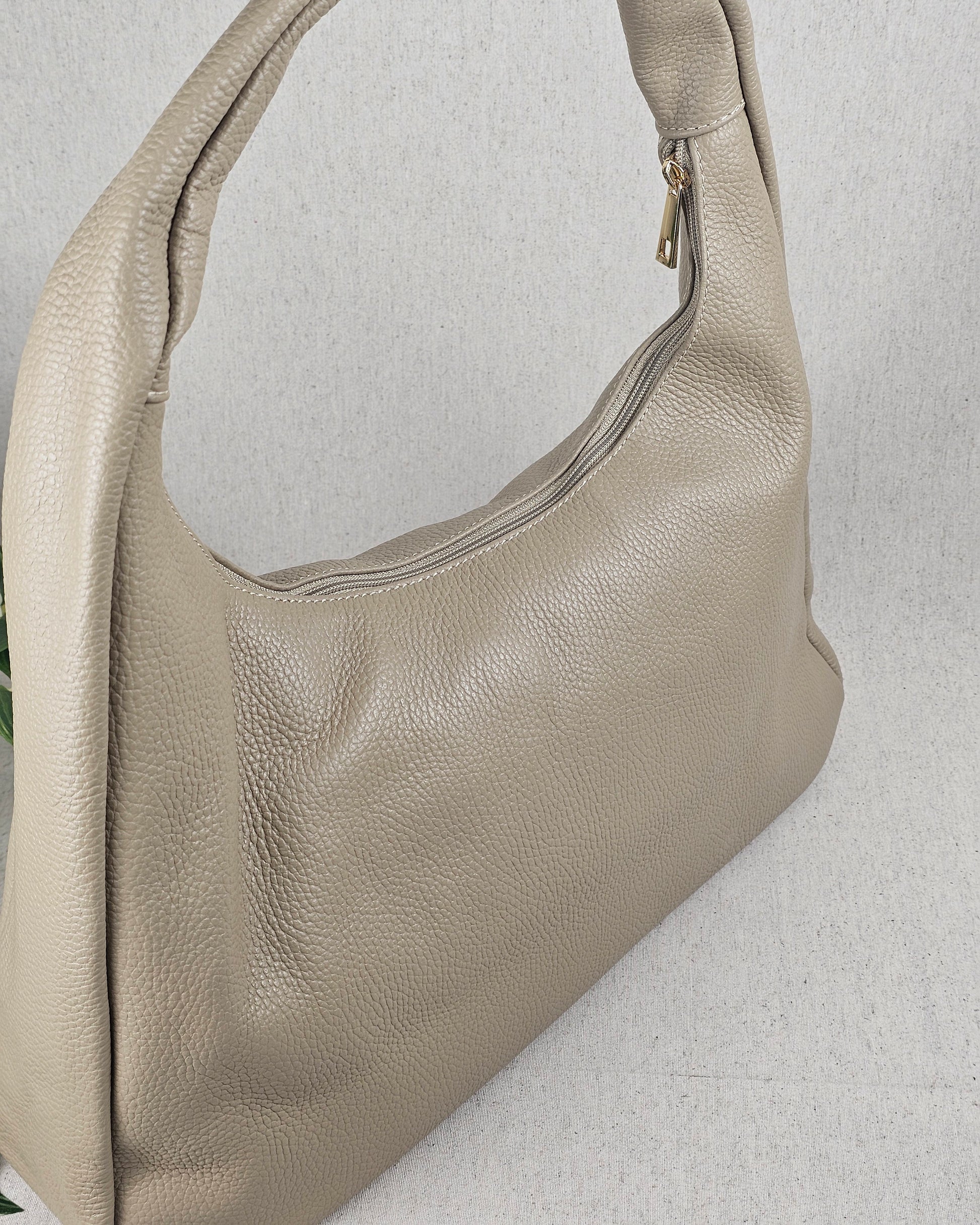 Astrid Beige