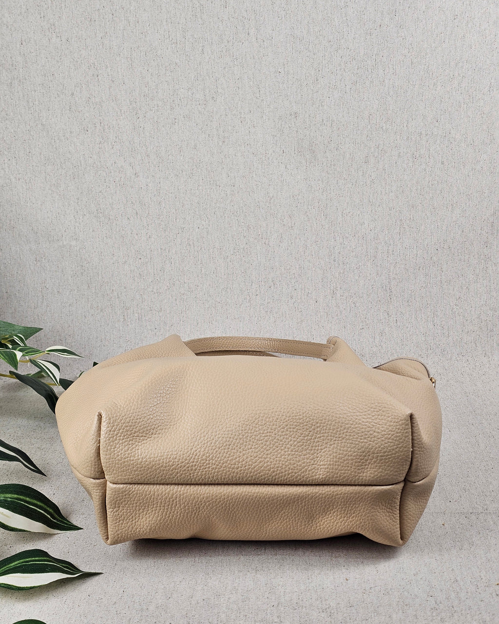 Melissa Medium Beige