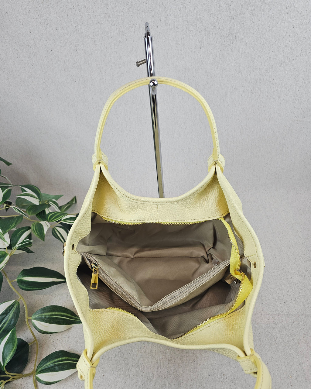 Melissa Medium Burro